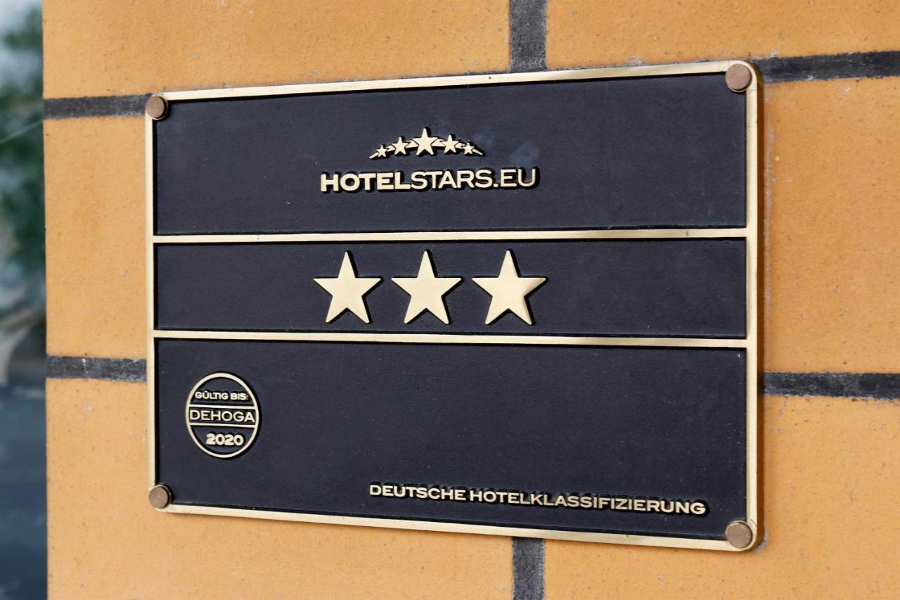 Hotel Maerkischer Hof Luckenwalde Exterior photo